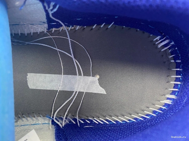One Kick X CUSTOM TRAVIS X AIR DM7890-101 OFF-WHITE JORDAN SCOTT 1 0806